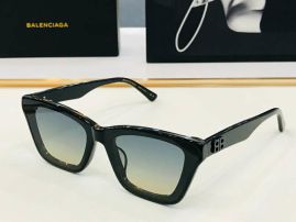 Picture of Balenciga Sunglasses _SKUfw56894843fw